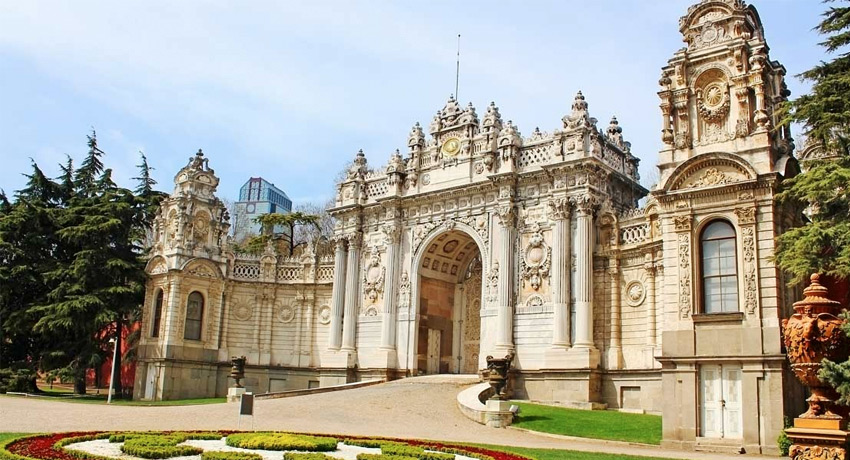 dolmabahce-sarayi-1